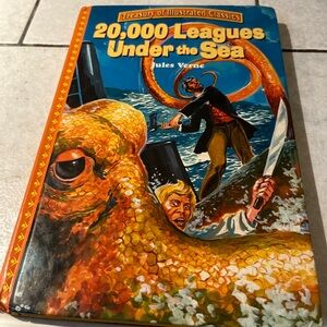 20,000 Leagues under the Sea book. Copyright 2002